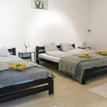 Feher Tulipan Vendeghaz Casa de Férias *